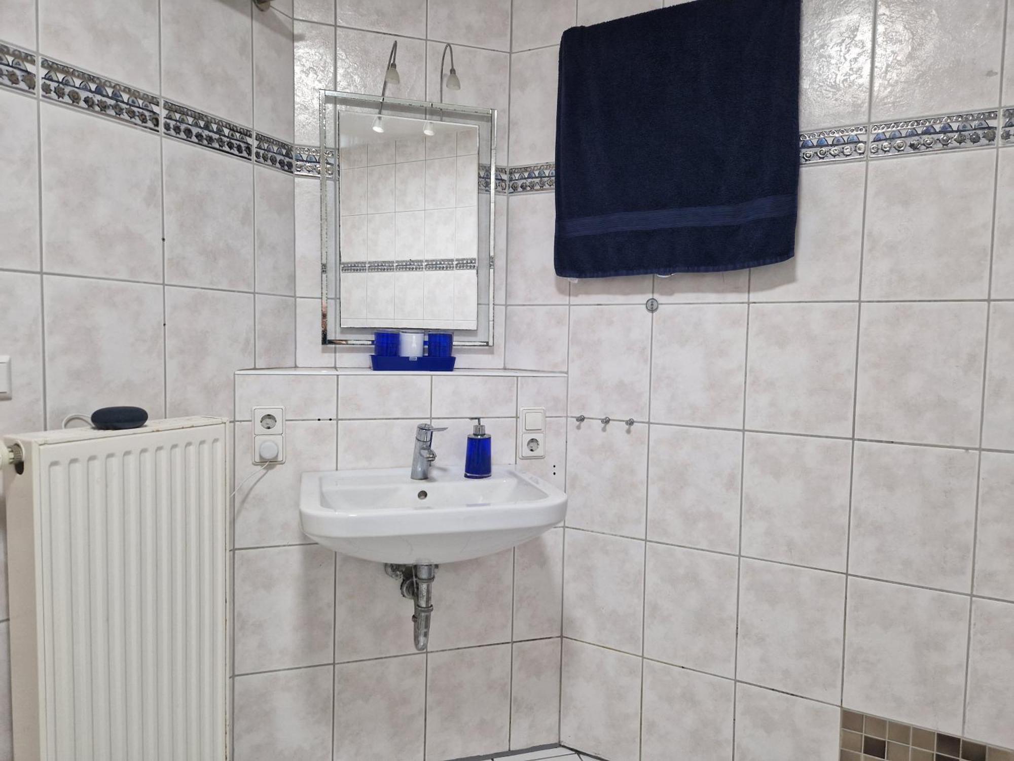 Schlafzimmer, Ruhige Lage In Meppen --- Check-In Mit Schluesselkasten Kültér fotó